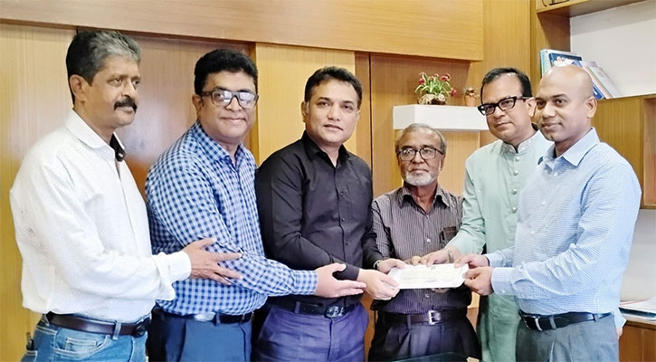 কেন্দ্রীয় ঈদগাহ’র সৌন্দর্য বর্ধনে চেম্বারের ৫ লাখ টাকার অনুদান